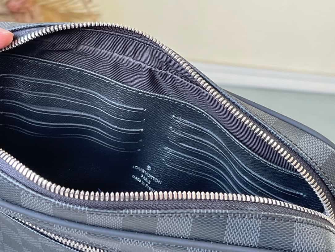 Louis Vuitton KASAI Handbag - Graphite coated canvas 61001 | Sandra Bags - Image 2