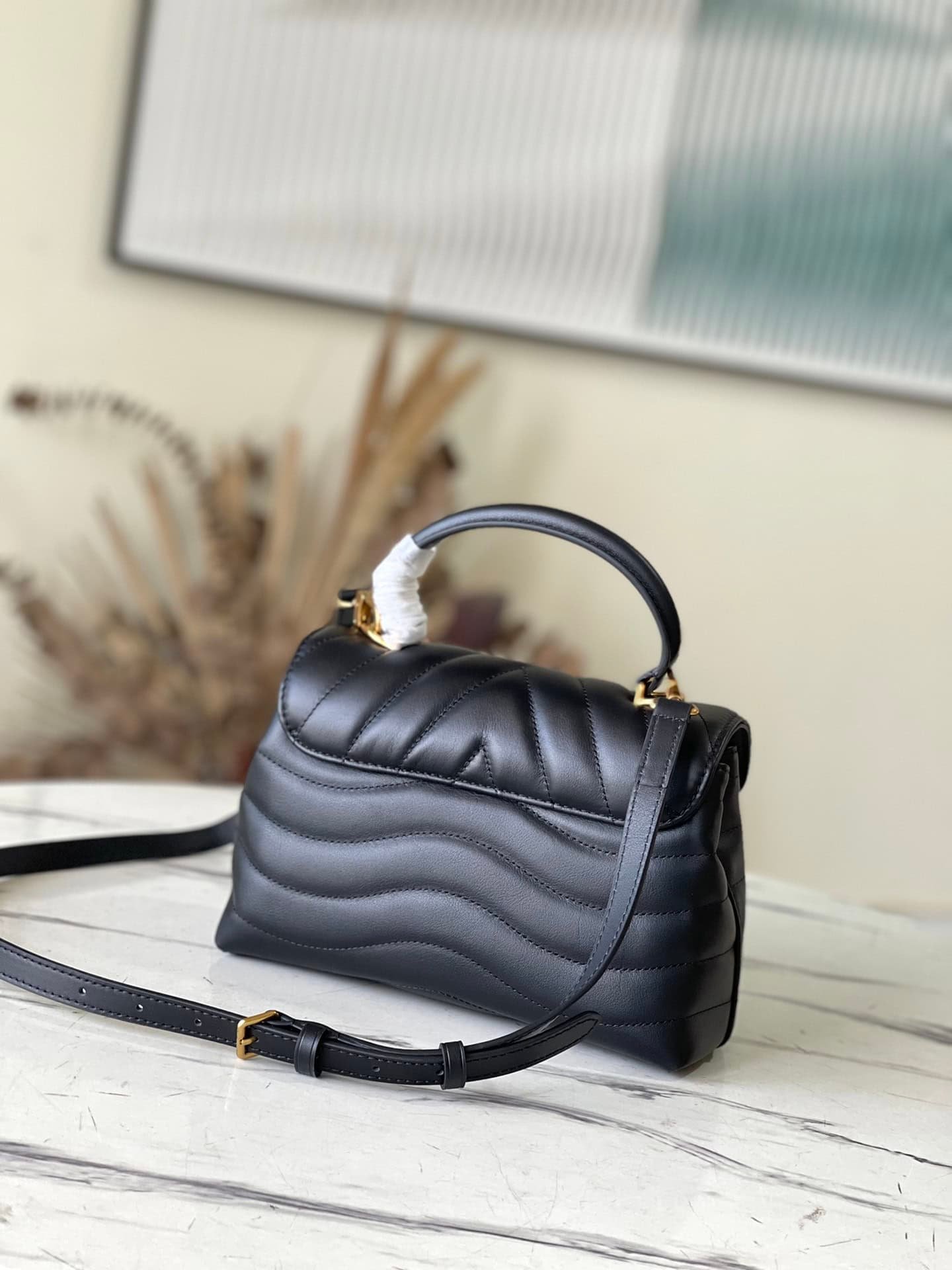 Louis Vuitton This Hold Me Handbag - Black 84475 | Sandra Bags - Image 3