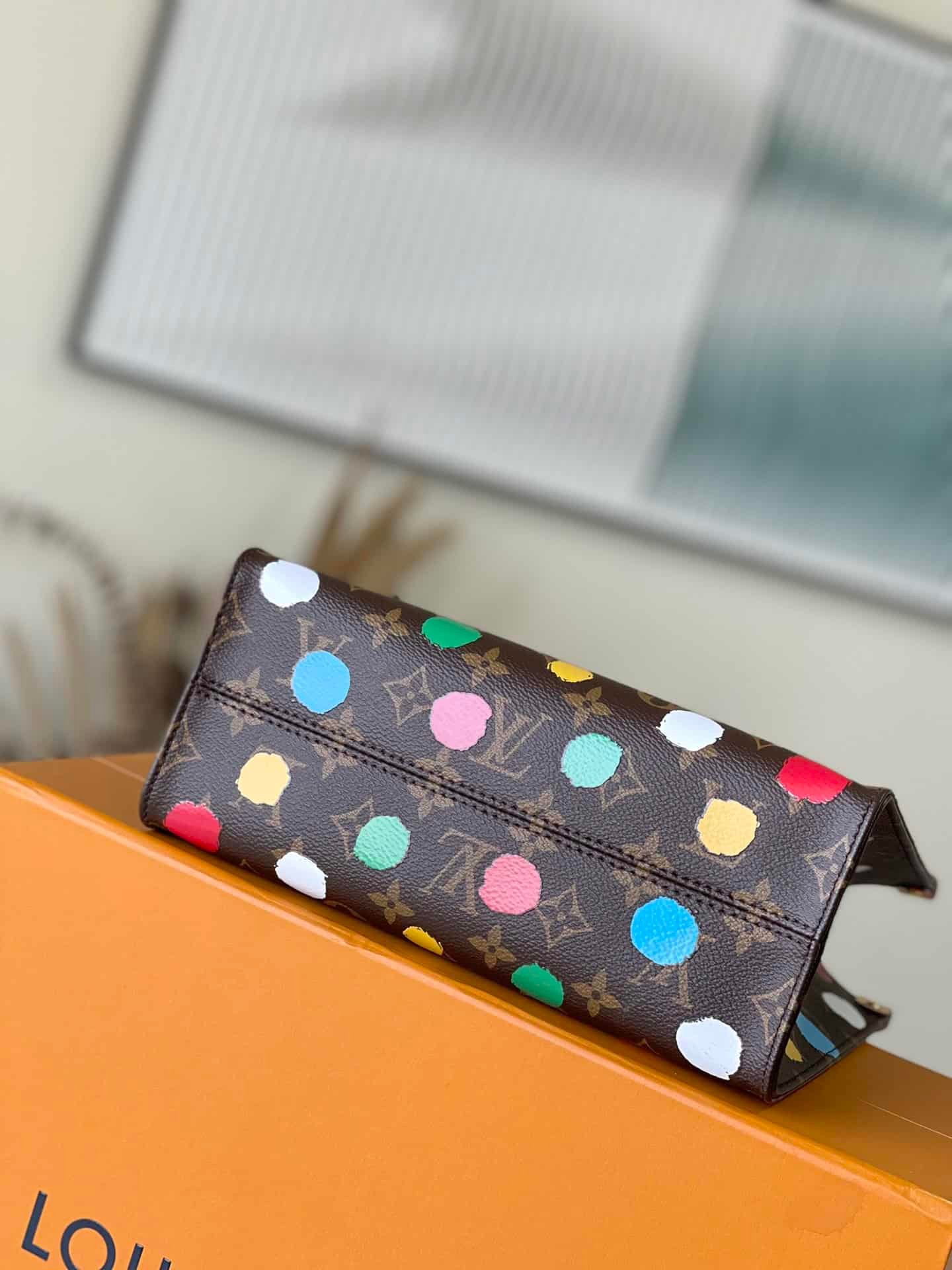 Louis Vuitton YK OnTheGo Small Handbag 61568 | Sandra Bags - Image 5