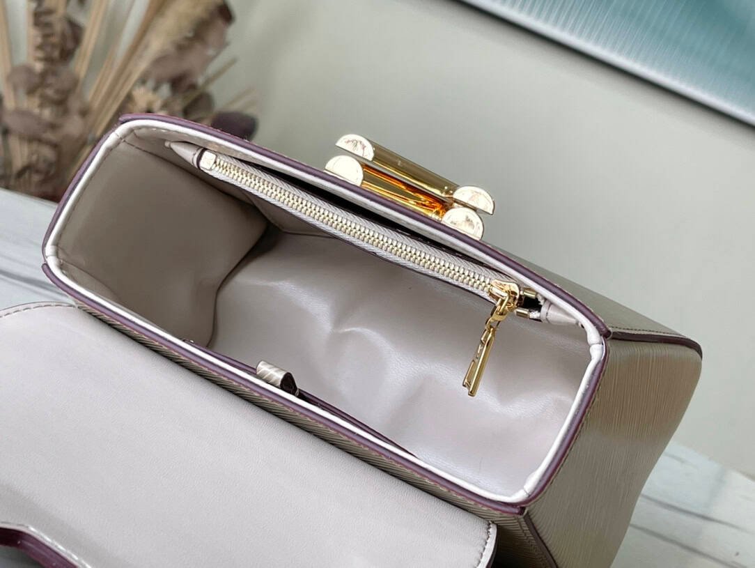 Louis Vuitton Twist Small Handbag 54008 | Sandra Bags - Image 2