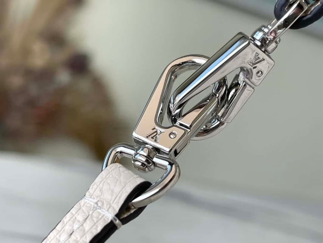 Louis Vuitton White Blossom Small Handbag 89189 | Sandra Bags - Image 7