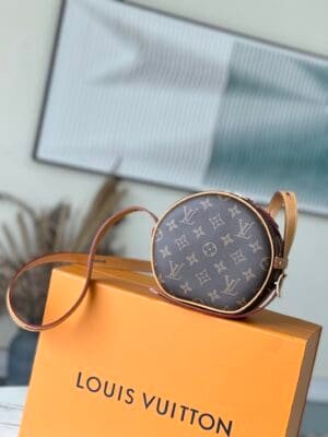 Louis Vuitton Boîte Chapeau Souple Handbag 33525 | Sandra Bags