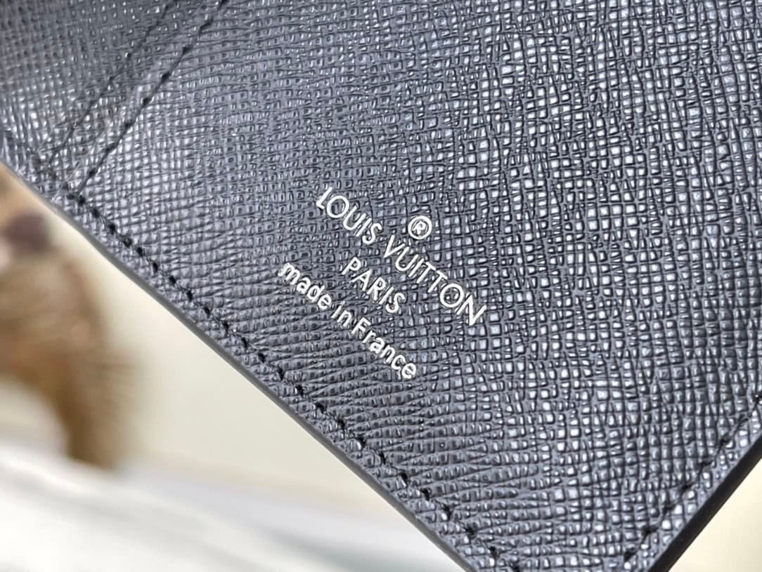 Louis Vuitton Cross-Grain Gray BRAZZA Wallet 41805 | Sandra Bags - Image 3