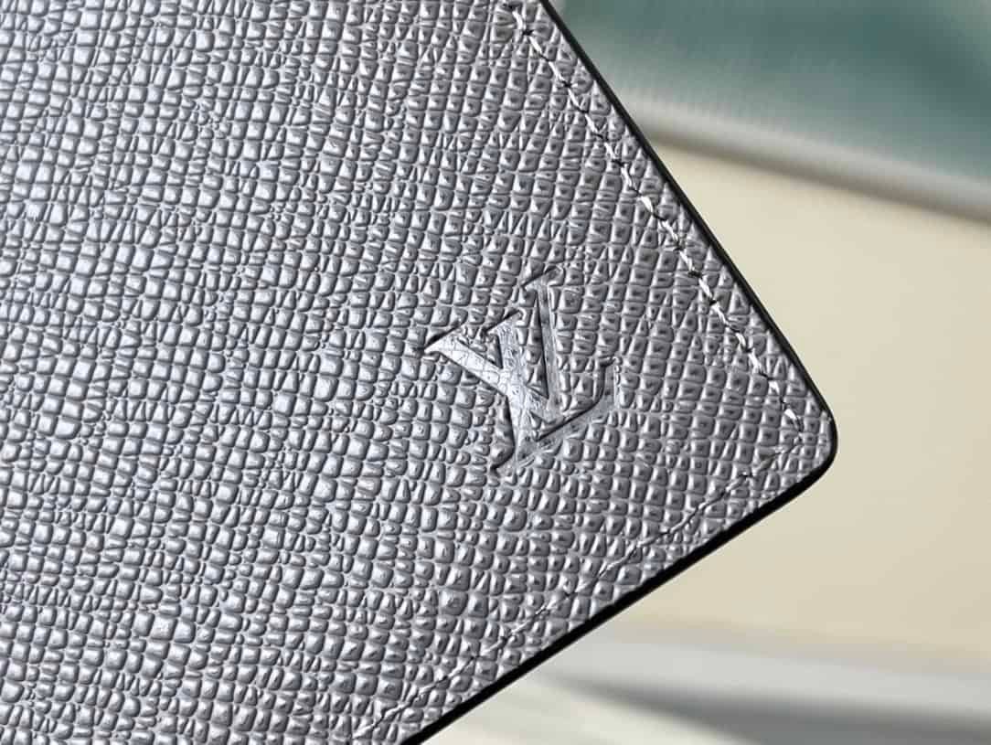 Louis Vuitton Cross-Grain Gray BRAZZA Wallet 41805 | Sandra Bags - Image 5