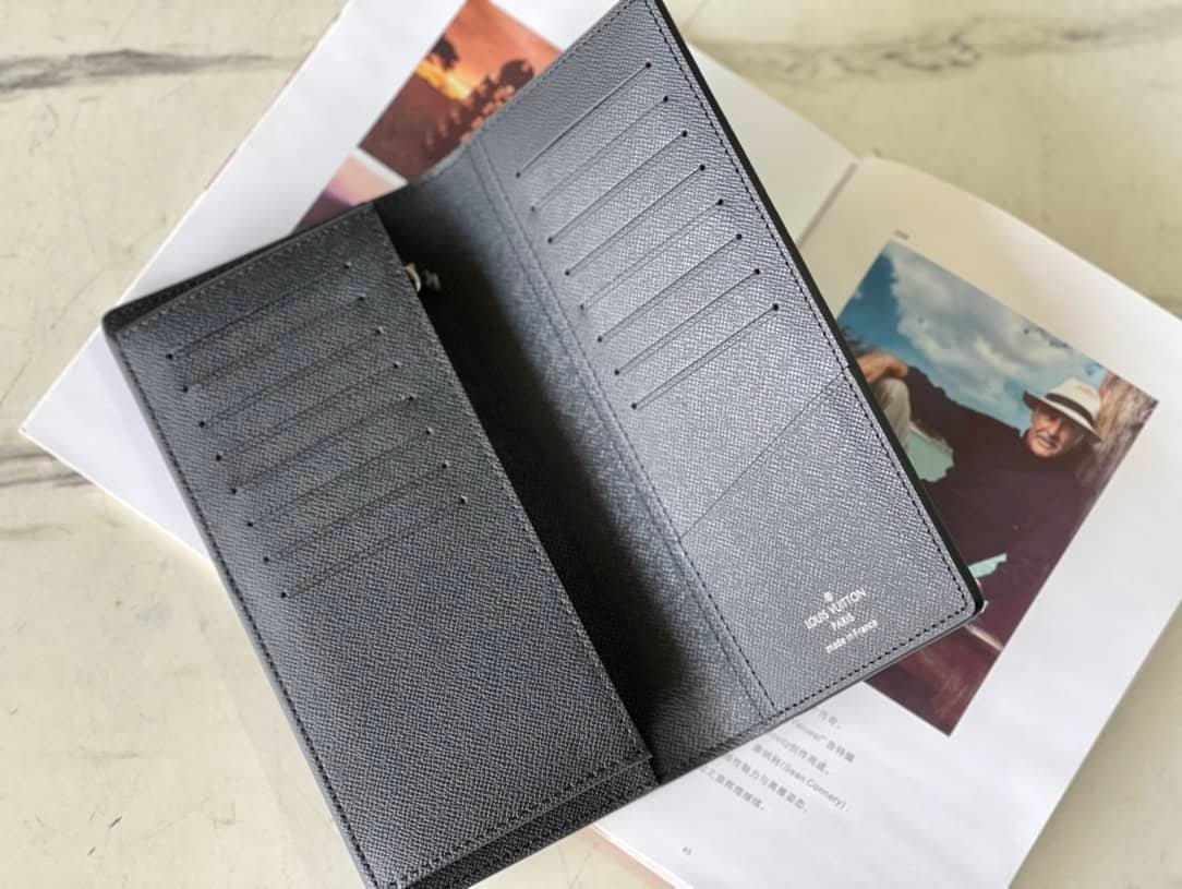 Louis Vuitton Cross-Grain Gray BRAZZA Wallet 41805 | Sandra Bags - Image 7