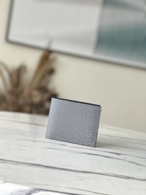 Louis Vuitton Saffiano Grey Slender Wallet 31021 | Sandra Bags