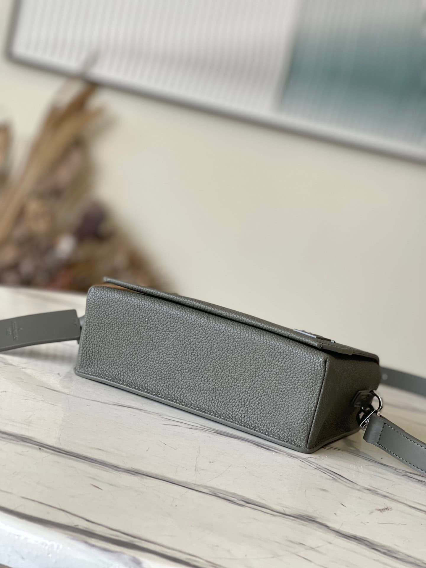 Louis Vuitton Flap Mini Handbag - Green 82750 | Sandra Bags - Image 2