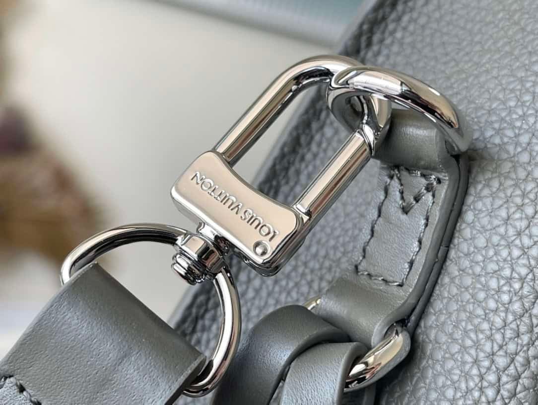 Louis Vuitton Flap Mini Handbag - Green 82750 | Sandra Bags - Image 4