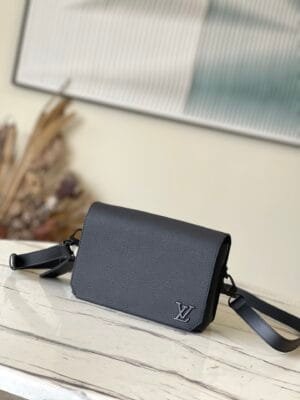 Louis Vuitton Flap Mini Handbag - Black 70607 | Sandra Bags