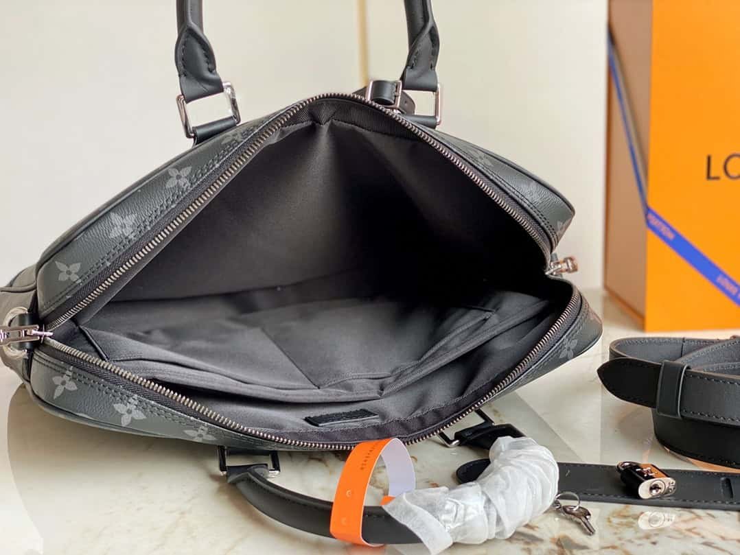 Louis Vuitton Small Voyage Men's Briefcase Bag 85448 | Sandra Bags - Image 2