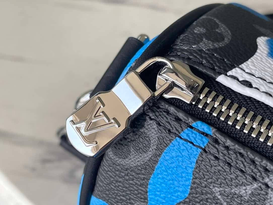 Louis Vuitton View Holiday Keepall Handbag 11928 | Sandra Bags - Image 2