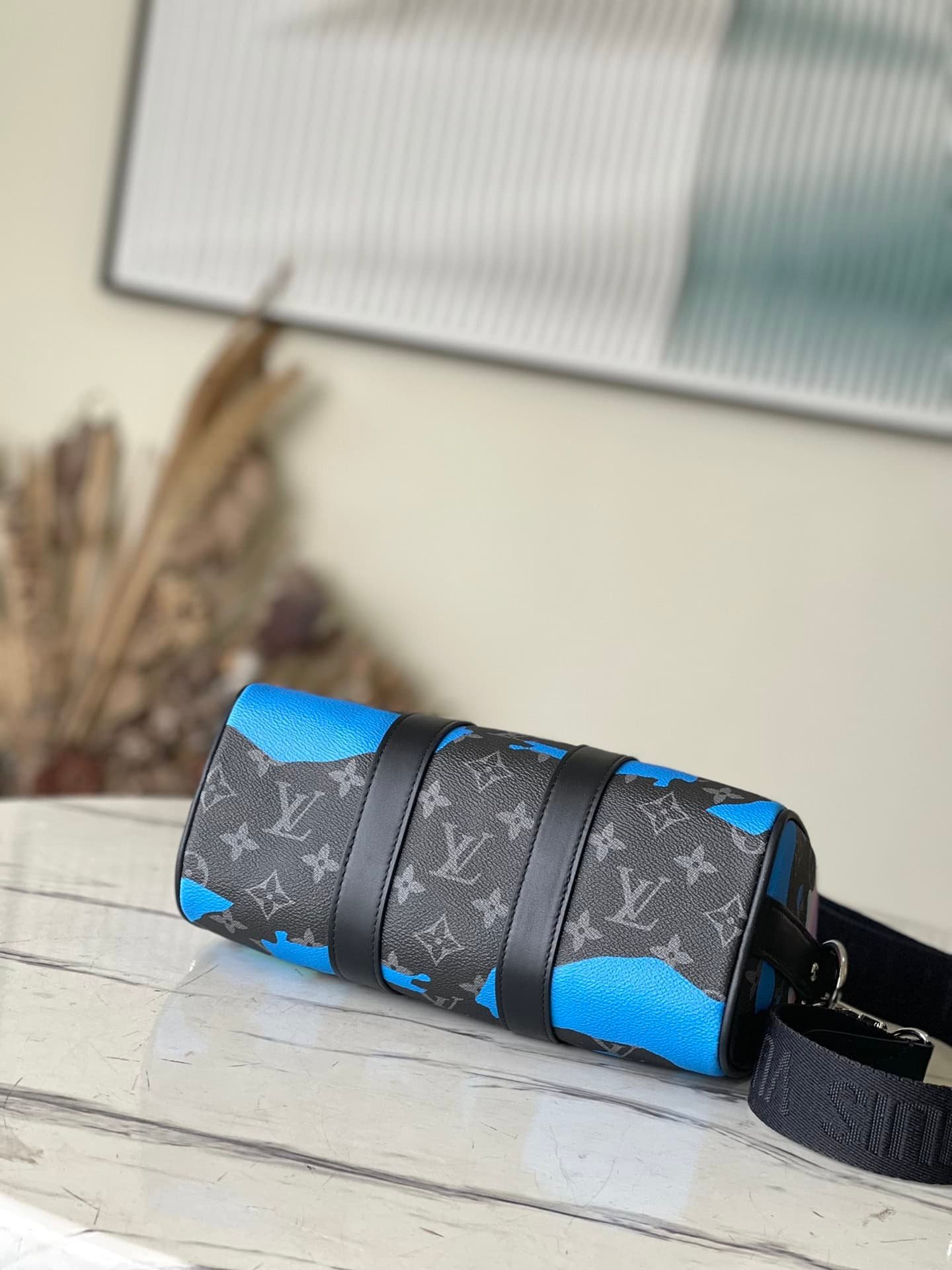 Louis Vuitton View Holiday Keepall Handbag 11928 | Sandra Bags - Image 3