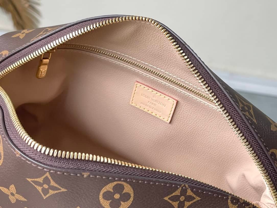 Louis Vuitton Monogram Coated Cosmetic Bag 21776 | Sandra Bags - Image 8
