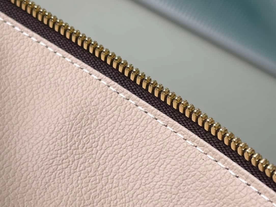 Louis Vuitton Monogram Coated Cosmetic Bag 21776 | Sandra Bags - Image 9