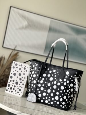 Louis Vuitton Neverfull Medium Handbag 26316 | Sandra Bags
