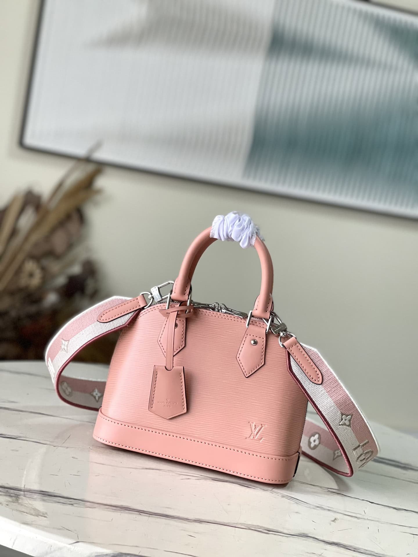 Louis Vuitton Peach Pink Hand Bag 39129 | Sandra Bags