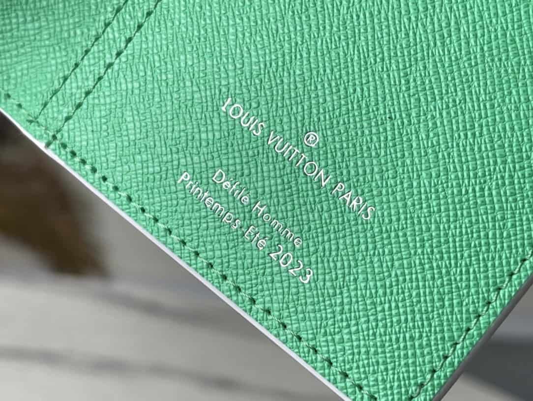 Louis Vuitton Monogram Pattern Brazza Wallet 88478 | Sandra Bags - Image 2