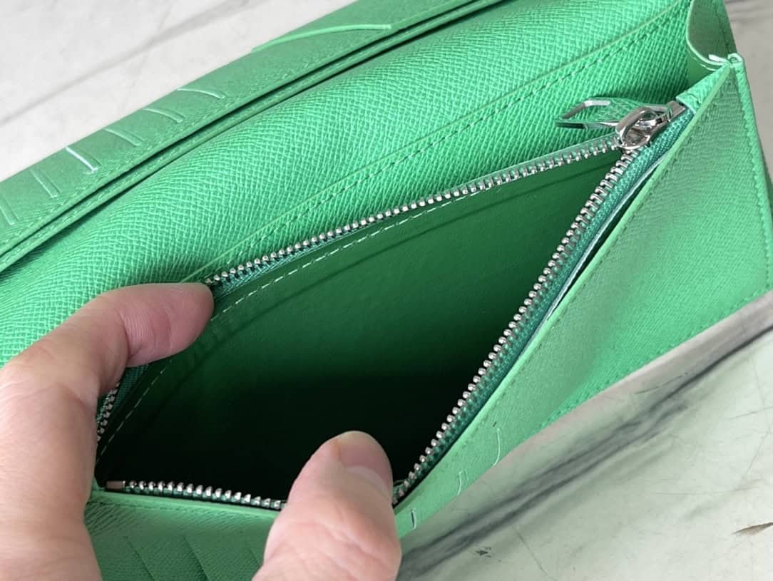 Louis Vuitton Monogram Pattern Brazza Wallet 88478 | Sandra Bags - Image 9