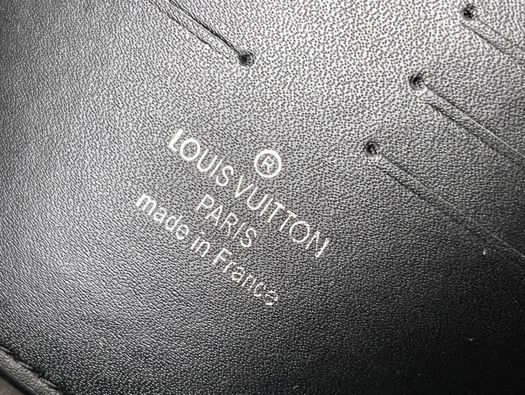 Louis Vuitton Pochette Kasai Clutch - Black Grid 55319 | Sandra Bags - Image 4