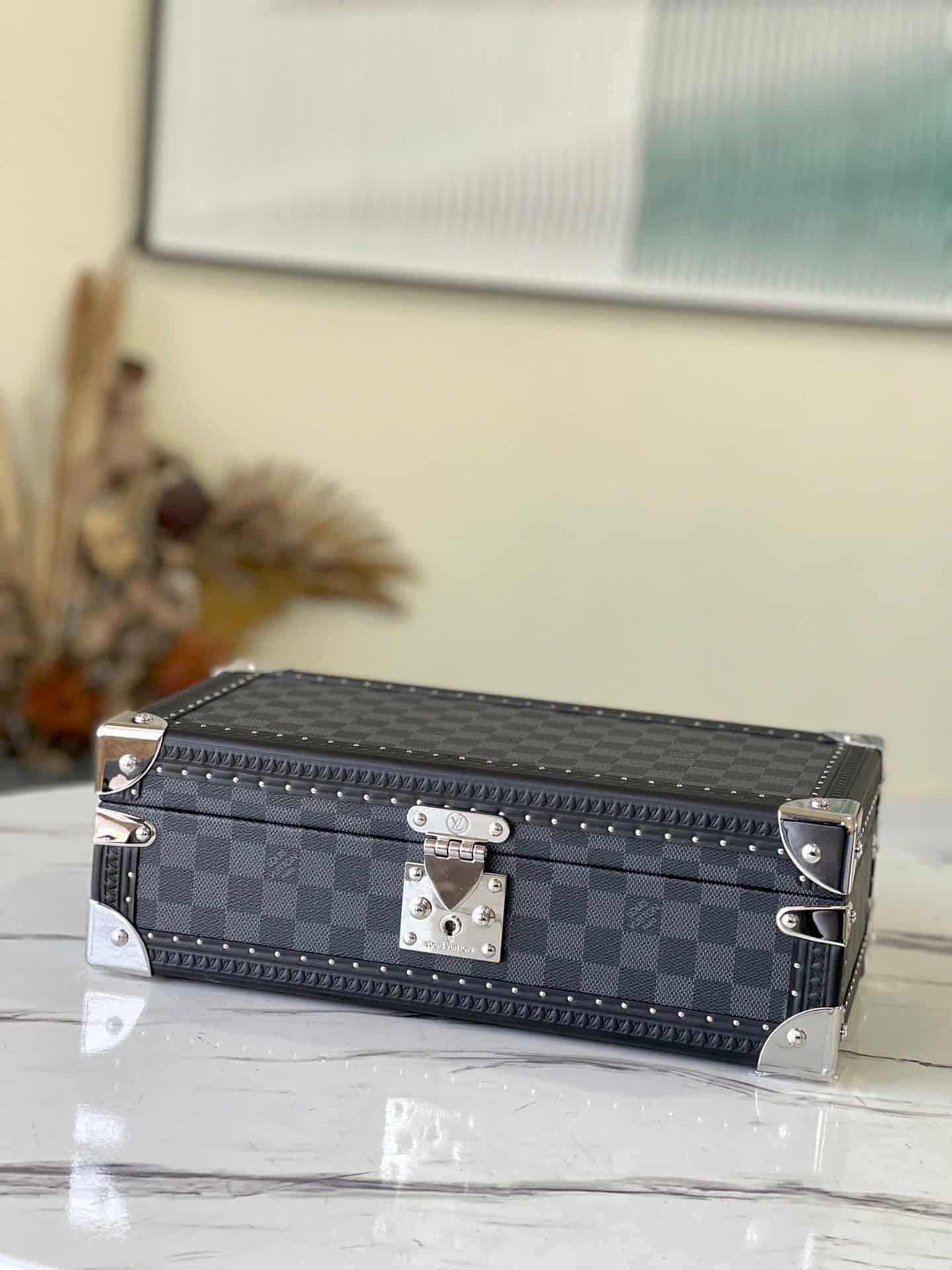 Louis Vuitton Heiger Grey 8-Piece Watch Case 83162 | Sandra Bags