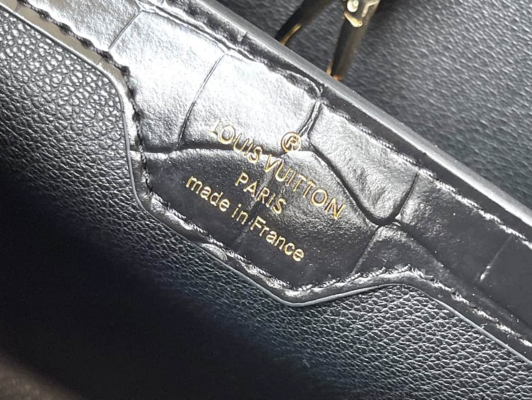 Louis Vuitton Crocodile Pattern Gold Buckle Medium 77272 | Sandra Bags - Image 7