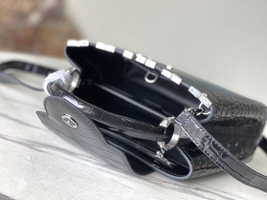 Louis Vuitton Crocodile Pattern Silver Buckle Trumpet Bag 83444 | Sandra Bags - Image 5