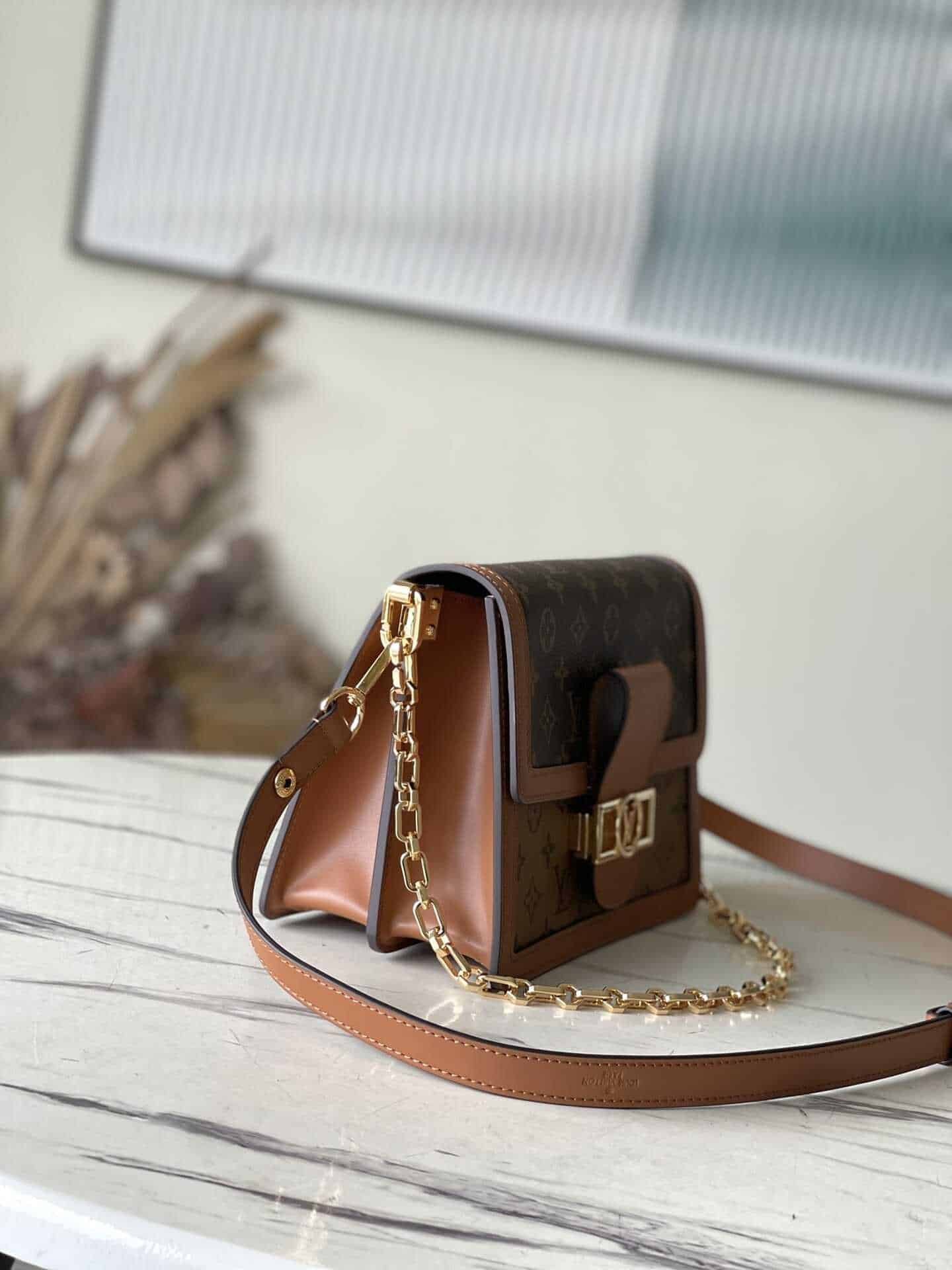 Louis Vuitton Classic Dauphine Handbag 30856 | Sandra Bags - Image 2