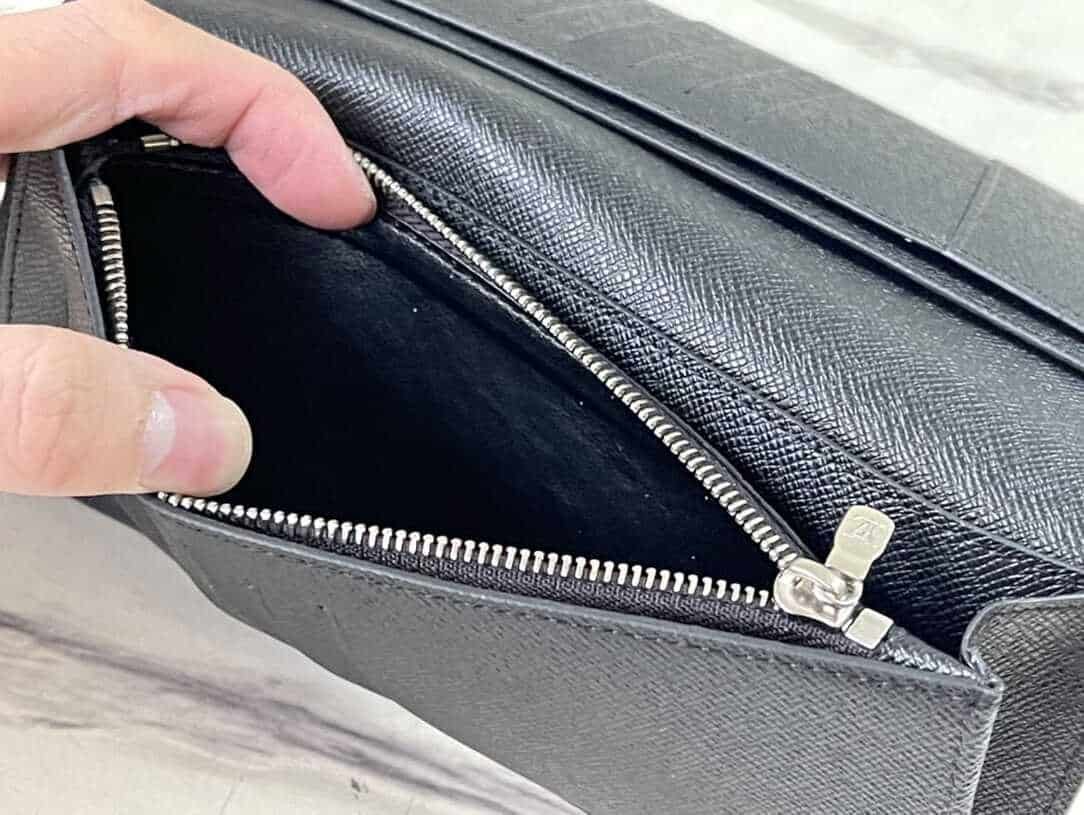 Louis Vuitton Brazza Wallet 58608 | Sandra Bags - Image 6