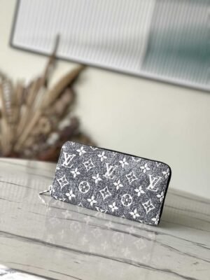 Louis Vuitton Monogram Jacquard Denim Zippy Wallet 17575 | Sandra Bags
