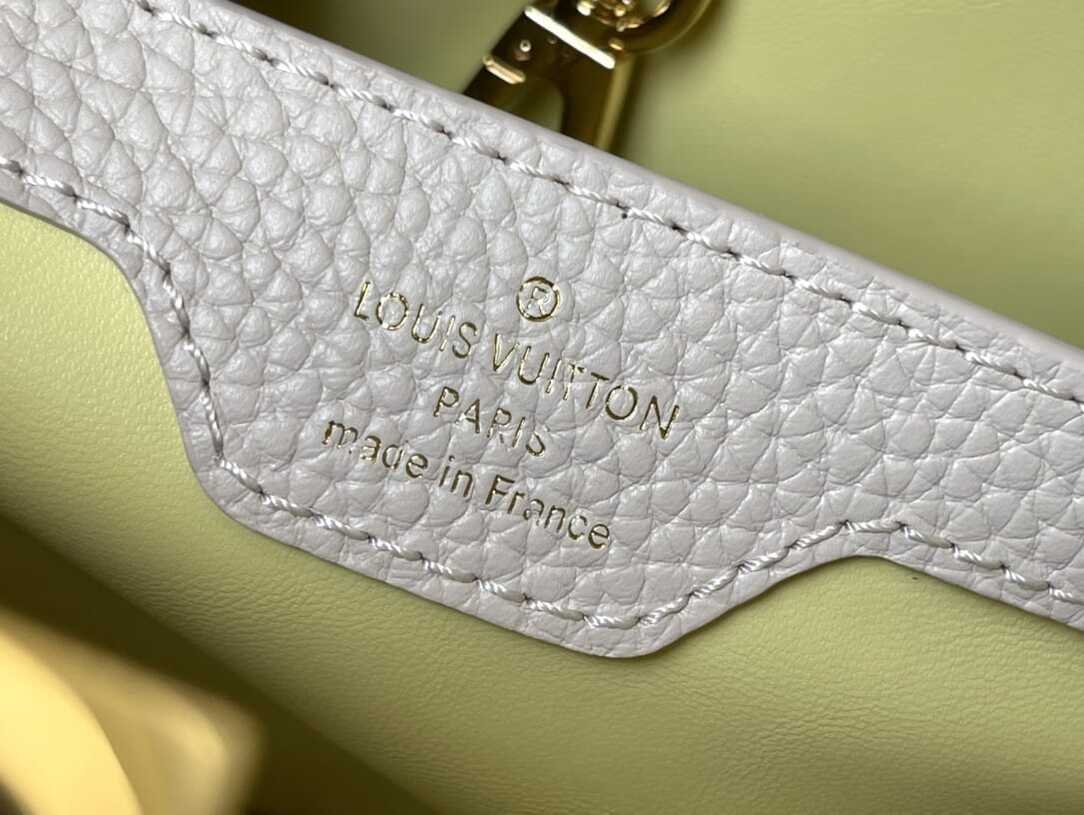 Louis Vuitton Capucines Handbag - Grey 97308 | Sandra Bags - Image 4