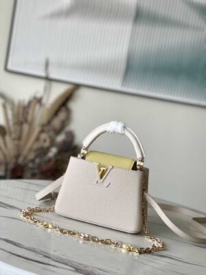 Louis Vuitton Capucines Handbag - Grey 40405 | Sandra Bags