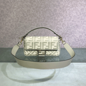 Fendi Iconic Baguette Medium Handbag - White 20956 | Sandra Bags