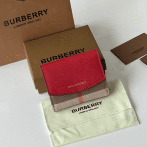 Burberry House Check Pattern Short Wallet - Red 30929 | Sandra Bags