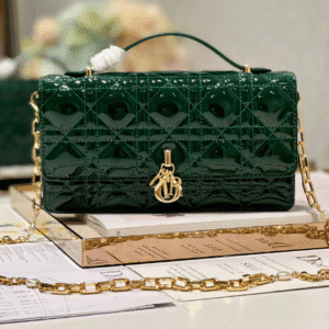 Dior Pearl Clutch - Patent Leather Dark Green 33181 | Sandra Bags