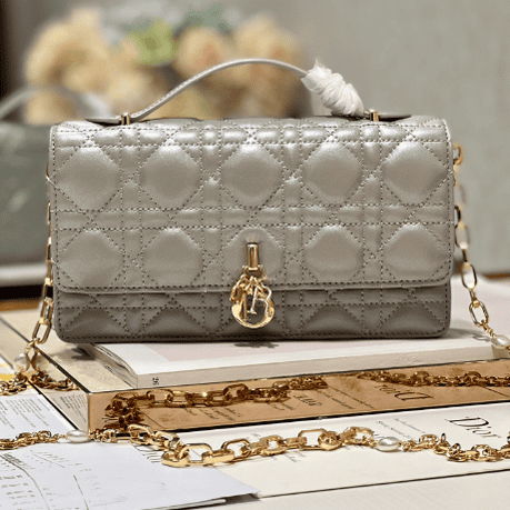 Dior Pearl Clutch - Patent Leather Metal Gray 76623 | Sandra Bags
