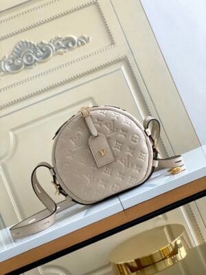 Louis Vuitton Boîte Chapeau Souple Handbag - White 57403 | Sandra Bags