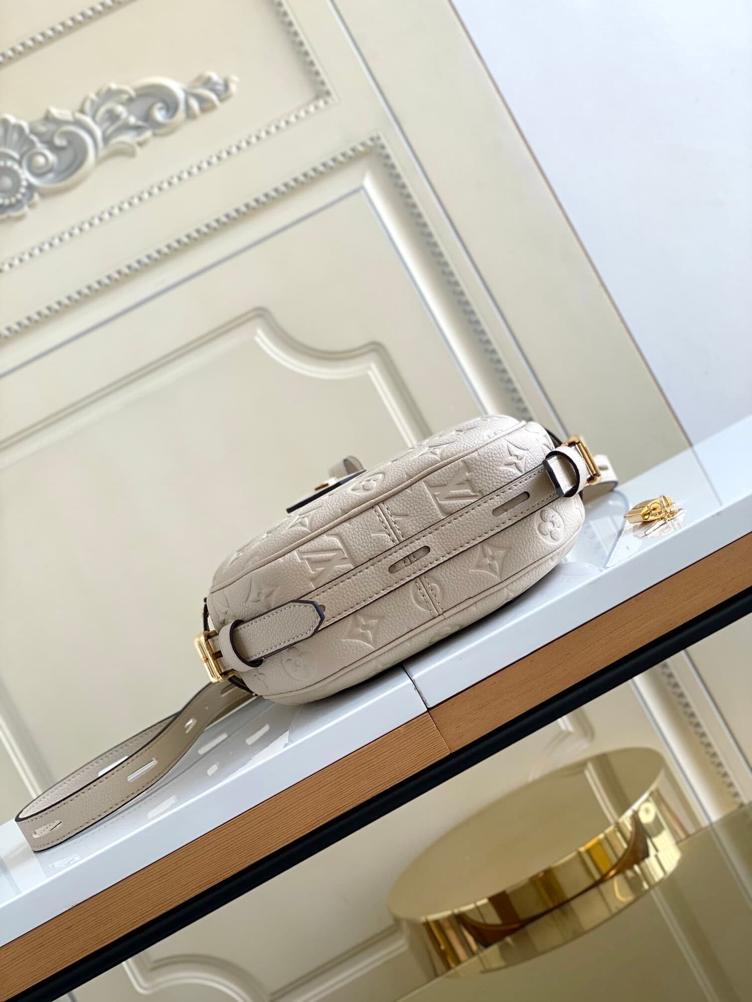 Louis Vuitton Boîte Chapeau Souple Handbag - White 57403 | Sandra Bags - Image 3