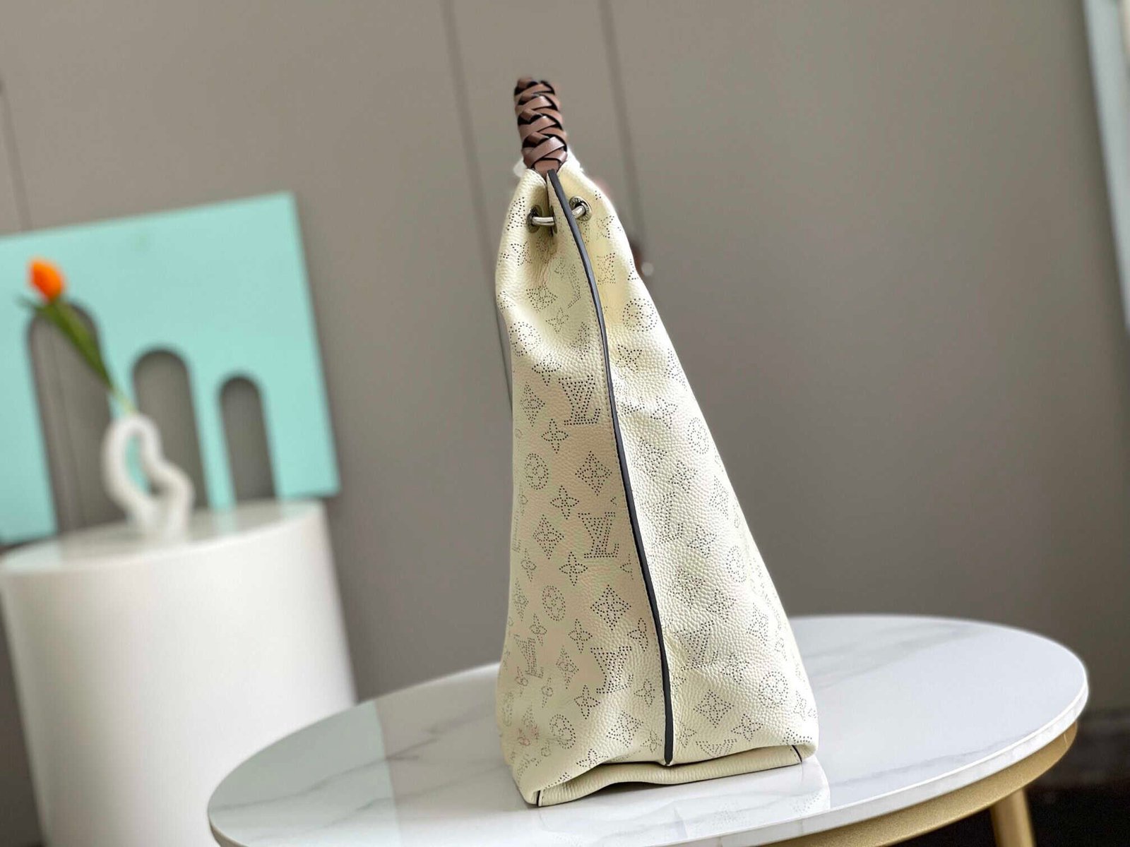 Louis Vuitton Carmel Hobo Tote Handbag - White 84571 | Sandra Bags - Image 5