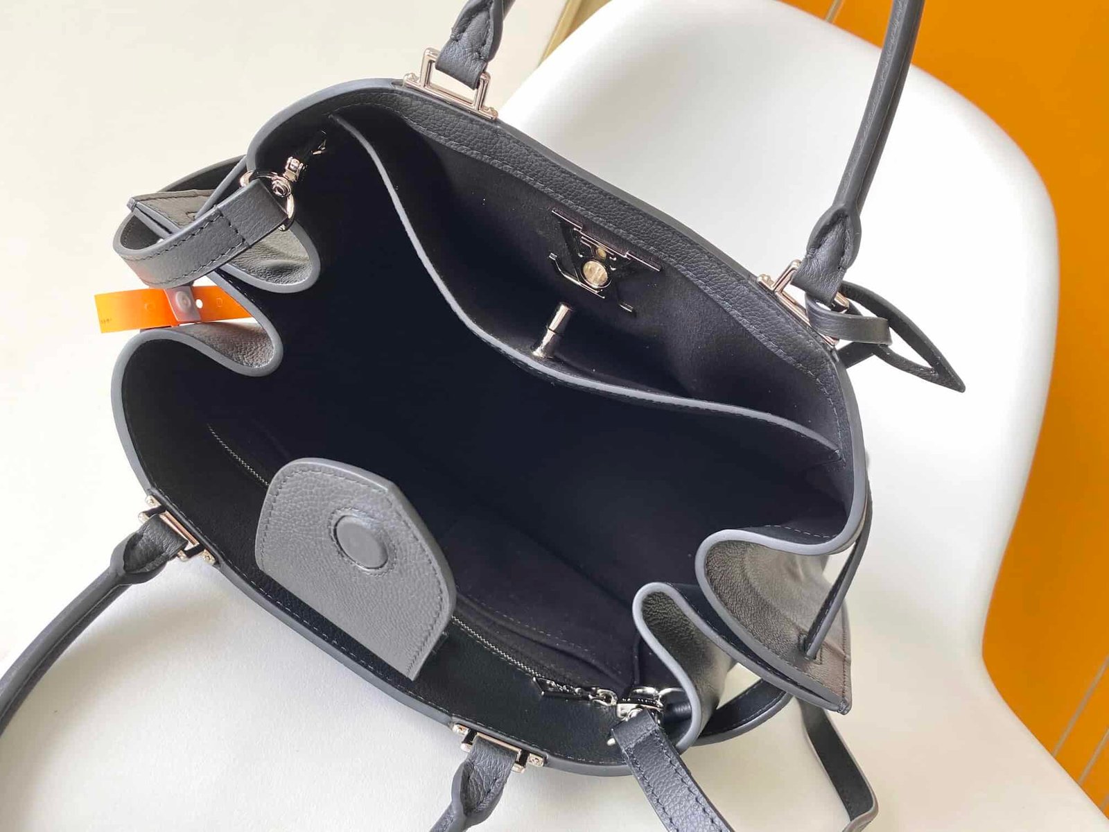 Louis Vuitton Lockme Day Bag - Black 71411 | Sandra Bags - Image 2