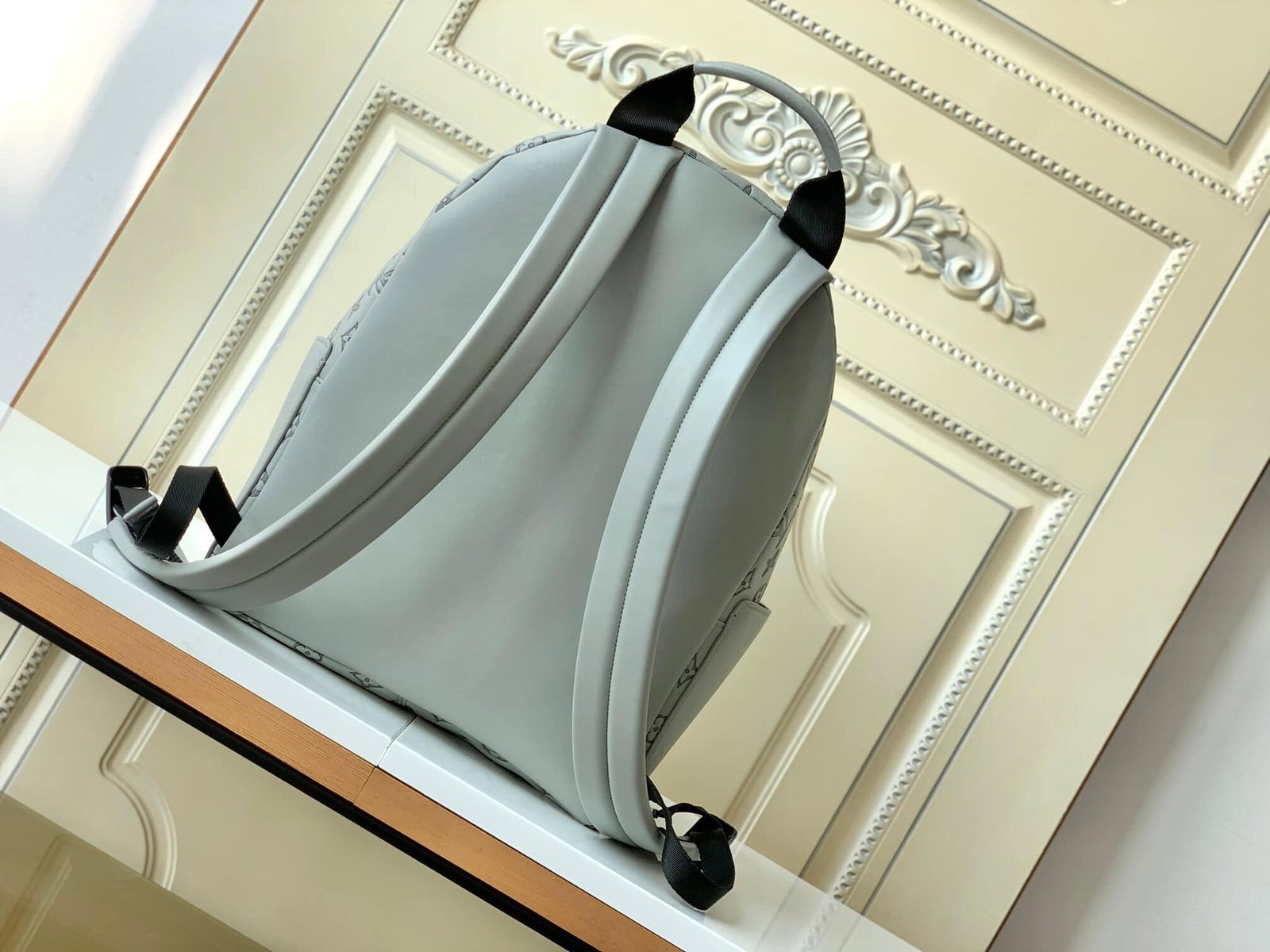 Louis Vuitton Monogram Discovery Backpack - Gray 40462 | Sandra Bags - Image 3