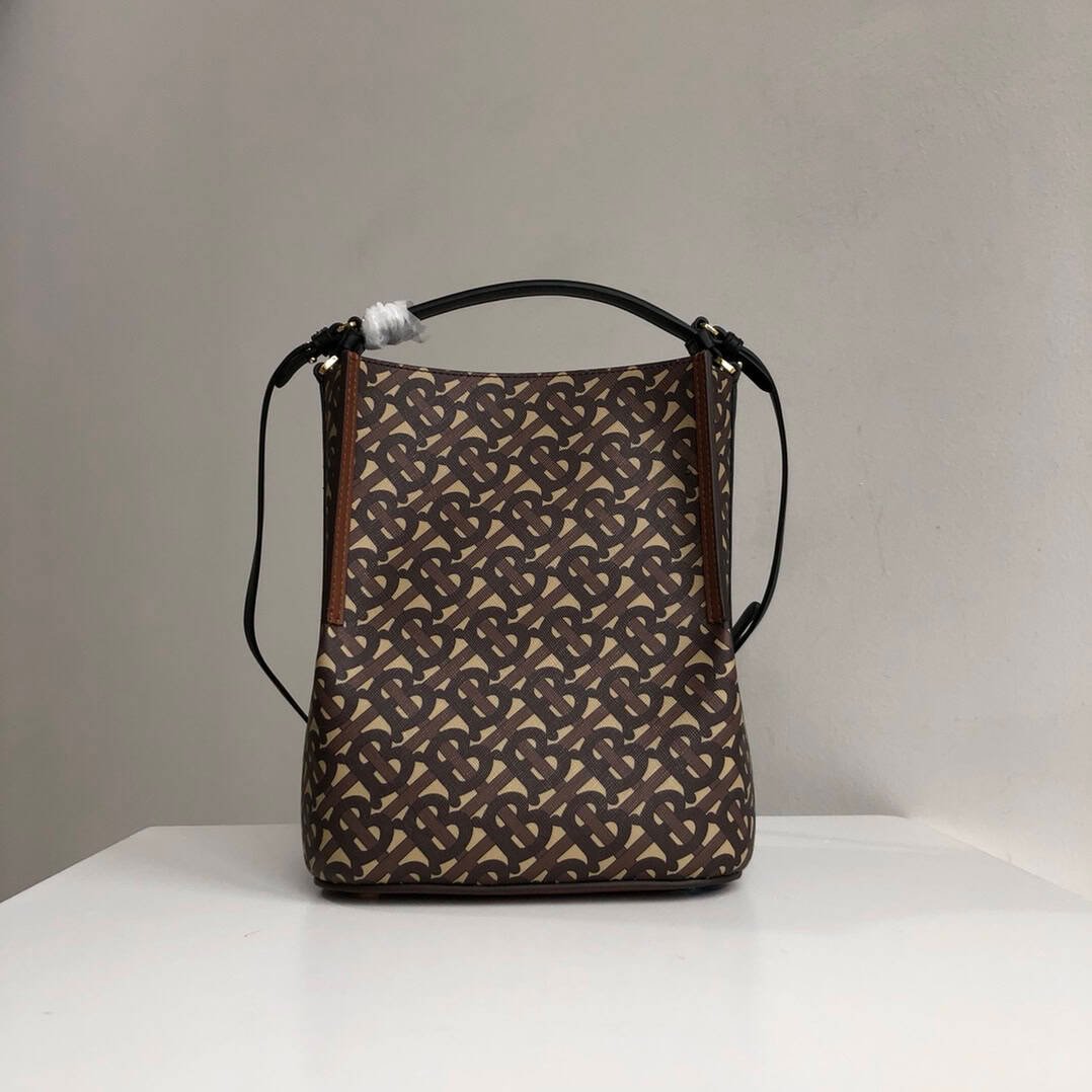 Burberry Elizabeth Bucket Bag 32753 | Sandra Bags - Image 2