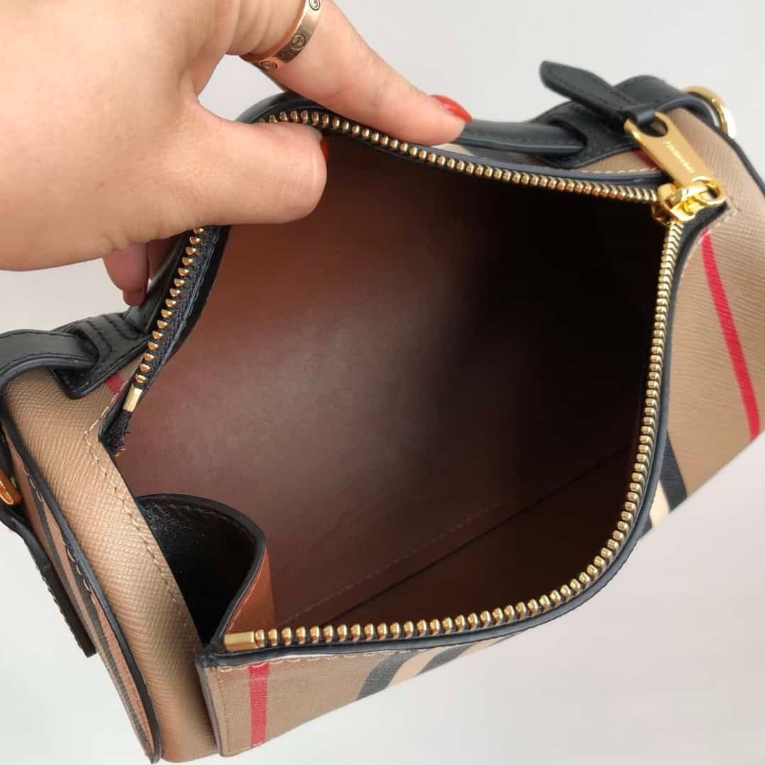 Burberry Barrell Striped Canvas Drum Bag 57680 | Sandra Bags - Image 2