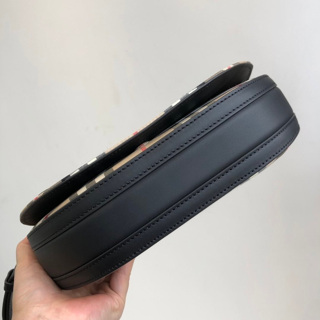 Burberry Classic Plaid Check Small Bag - Black 75872 | Sandra Bags - Image 3