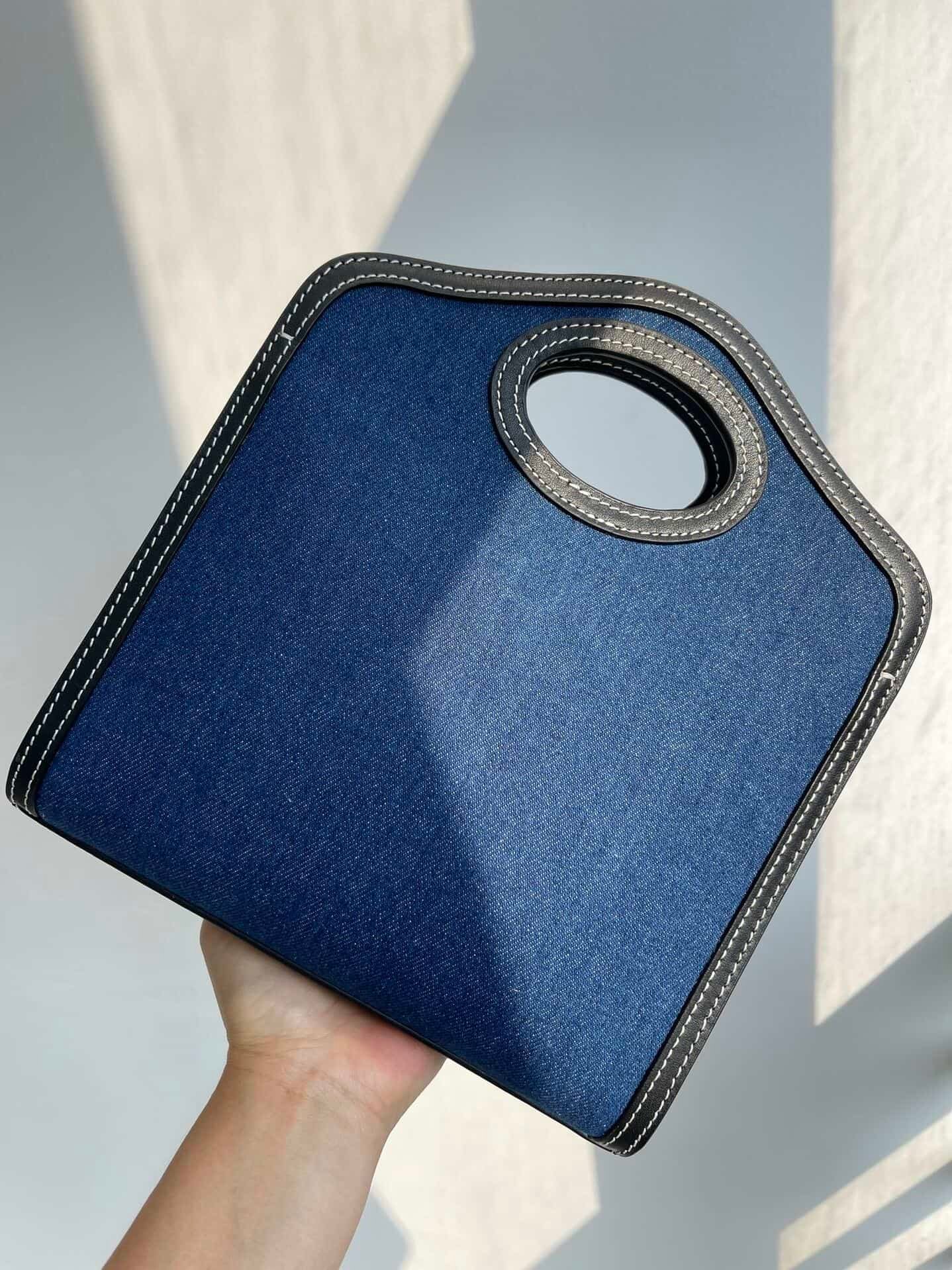 Burberry Horseferry Denim Shoulder Bag - Blue 72982 | Sandra Bags - Image 4