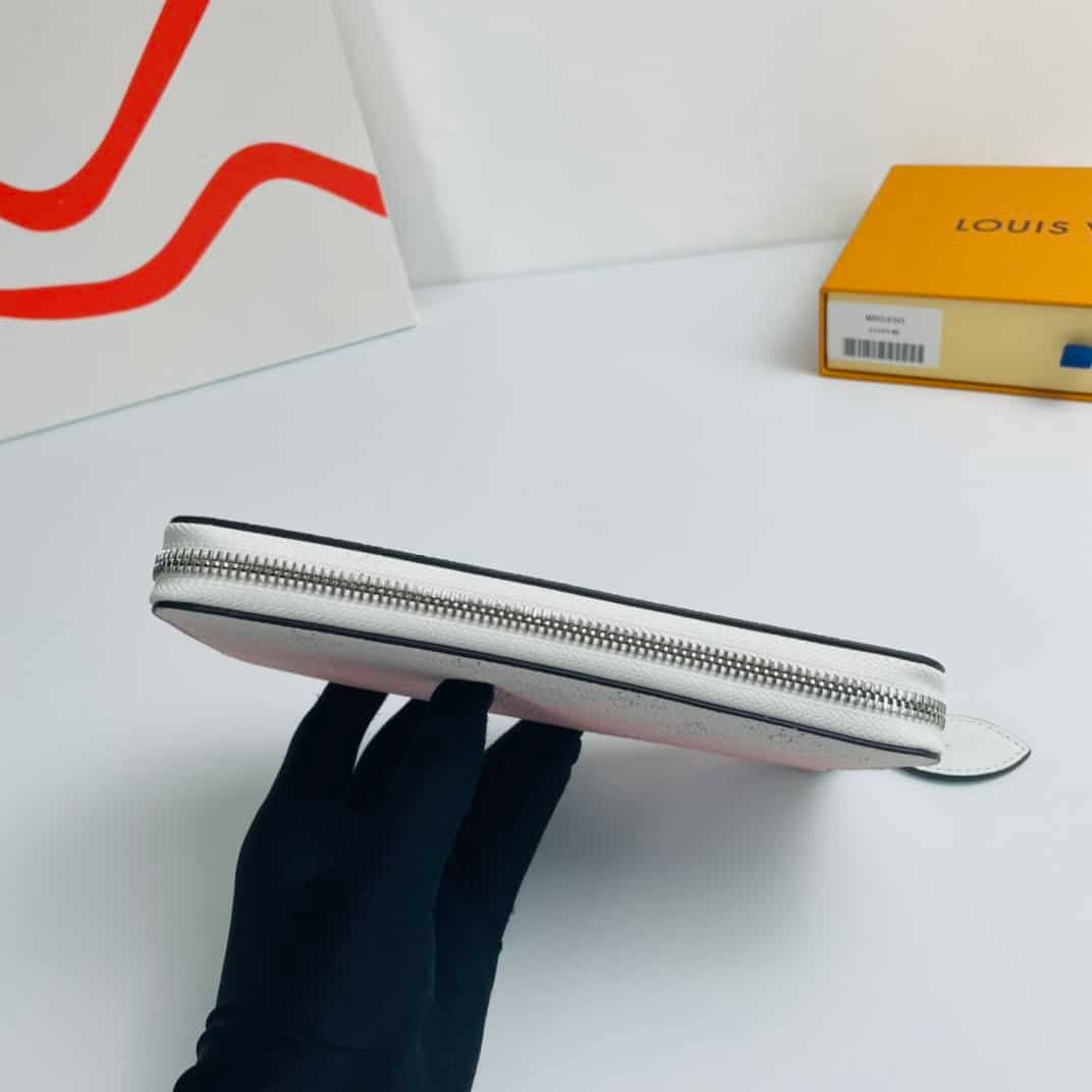 Louis Vuitton Soft Mahina Leather Zippy Wallet - Pink 19182 | Sandra Bags - Image 4