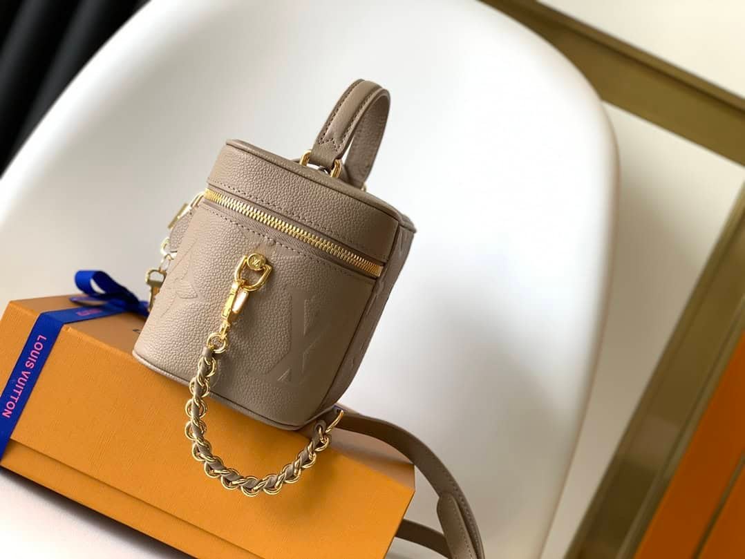 Louis Vuitton Giant Monogram Vanity Small Handbag - Gray 41893 | Sandra Bags - Image 5