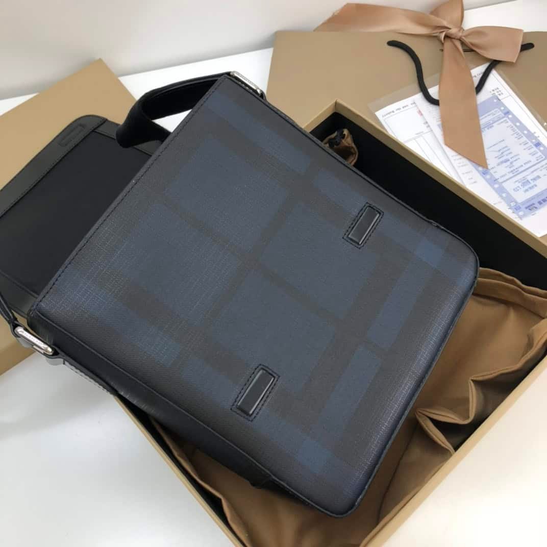 Burberry Smoked Plaid Cross-Body Bag – Blue 31812 | Sandra Bags - Image 4