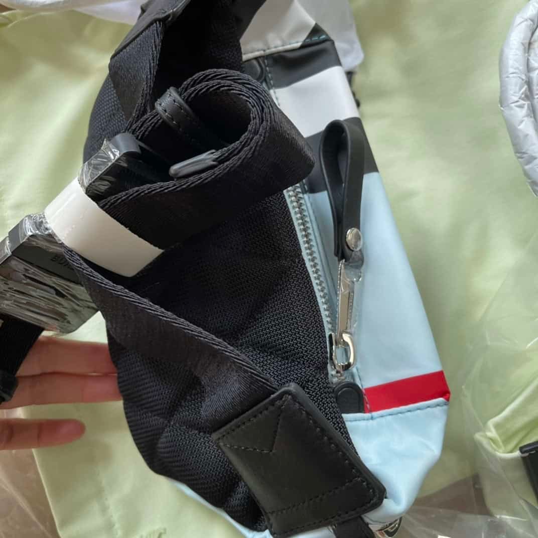 Burberry Bur Chest Bag - Light Blue 53707 | Sandra Bags - Image 2