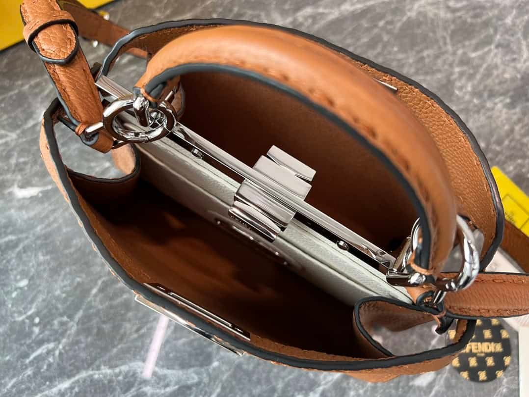 Fendi Iconic Peekaboo Medium Bag - Brown 47723 | Sandra Bags - Image 5