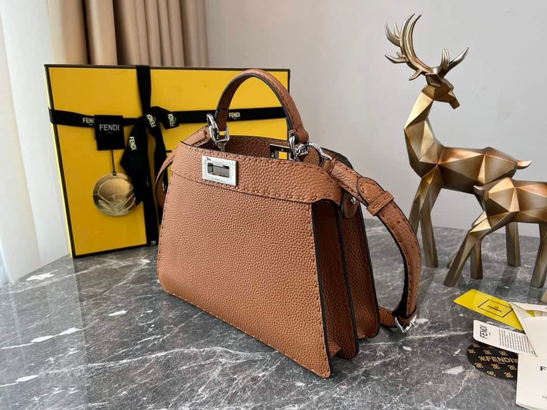 Fendi Iconic Peekaboo Medium Bag - Brown 47723 | Sandra Bags - Image 3